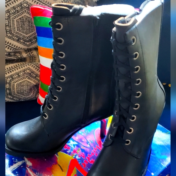 Chinese Laundry Oracle Boot - Picture 6 of 7